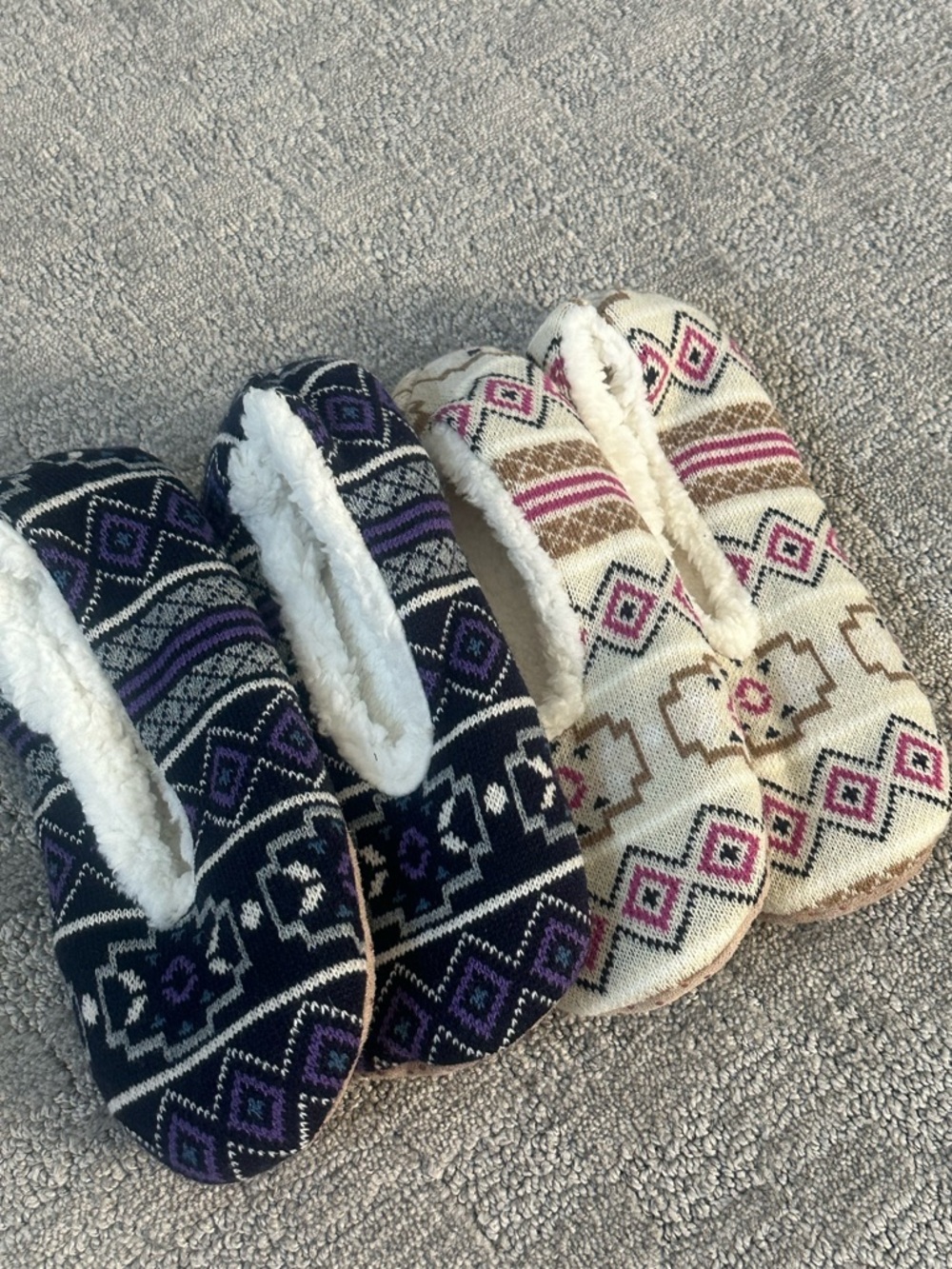 NWOT - 2 Pair Fuzzy Slipper Socks Sherpa Lined Grip Bottom House Shoes Size 6